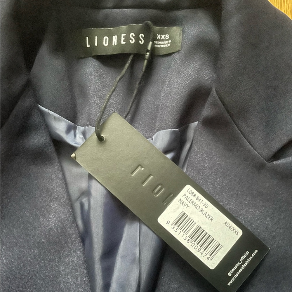 Lioness Palermo Blazer, Navy, XXS, NWT - Picture 9 of 10